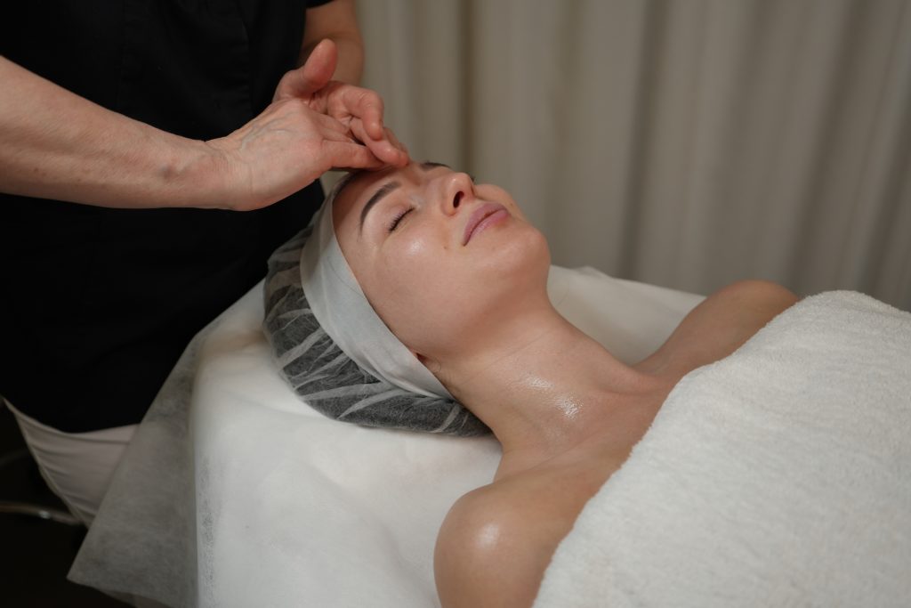 Gesichtsmassage