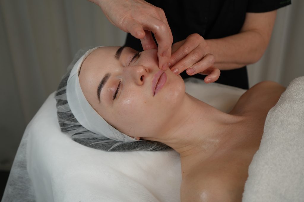 Gesichtsmassage